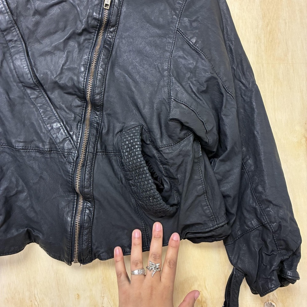 Vintage‎ Faux Leather Jacket Womens Small Black Biker Asymmetrical Full Zip Moto - Picture 3 of 8